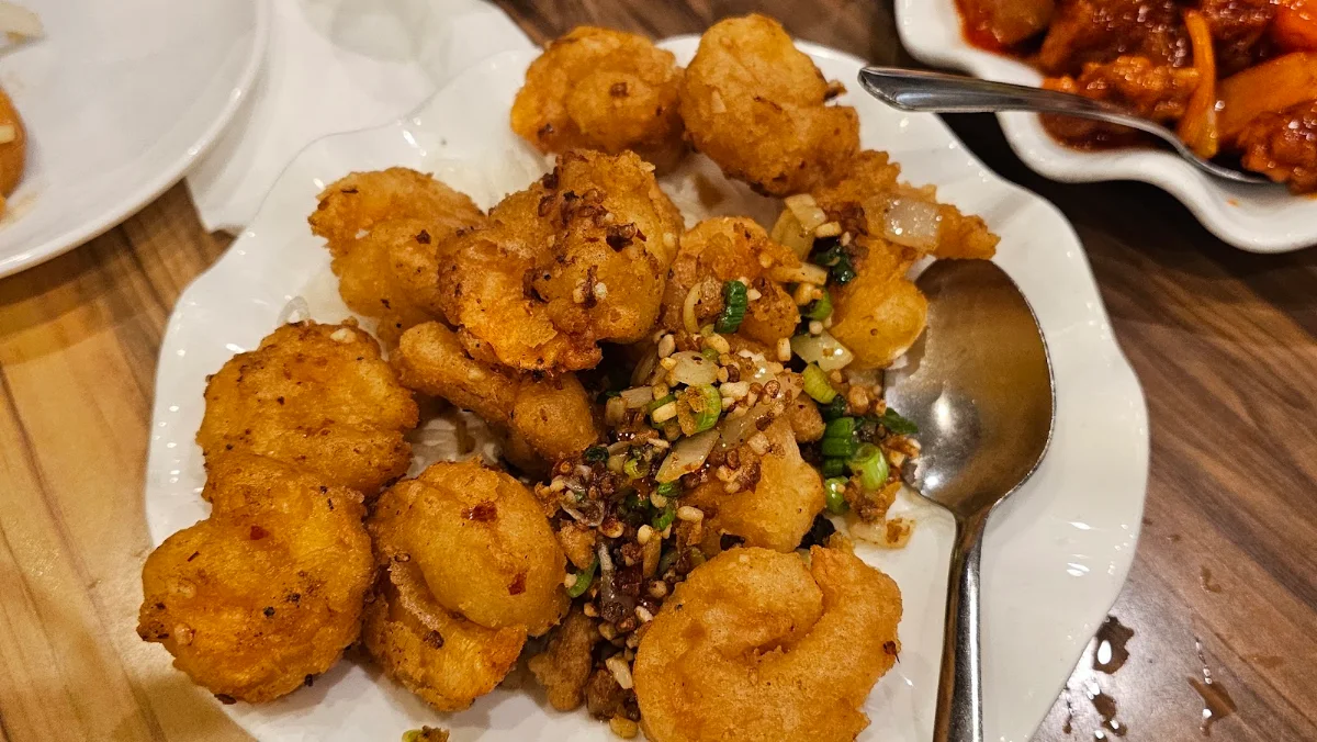 Deep Fried Oyster in Egg Yolk Salt