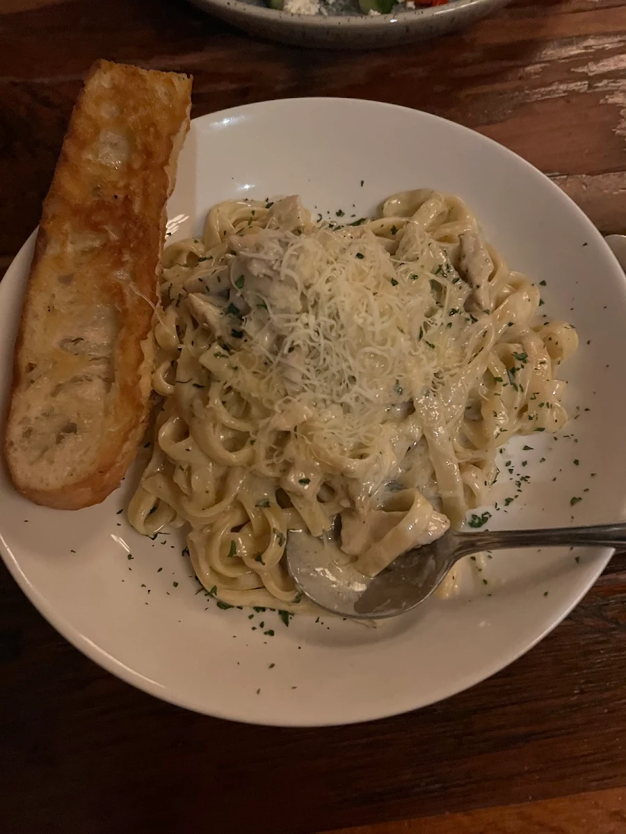 Fettuccine Alfredo with Chicken