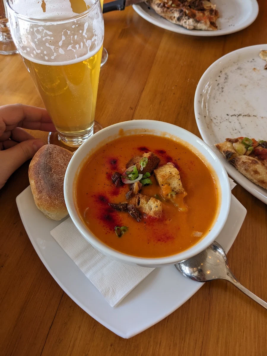 Potage Du Jour Courge Tomate Et Parmesan