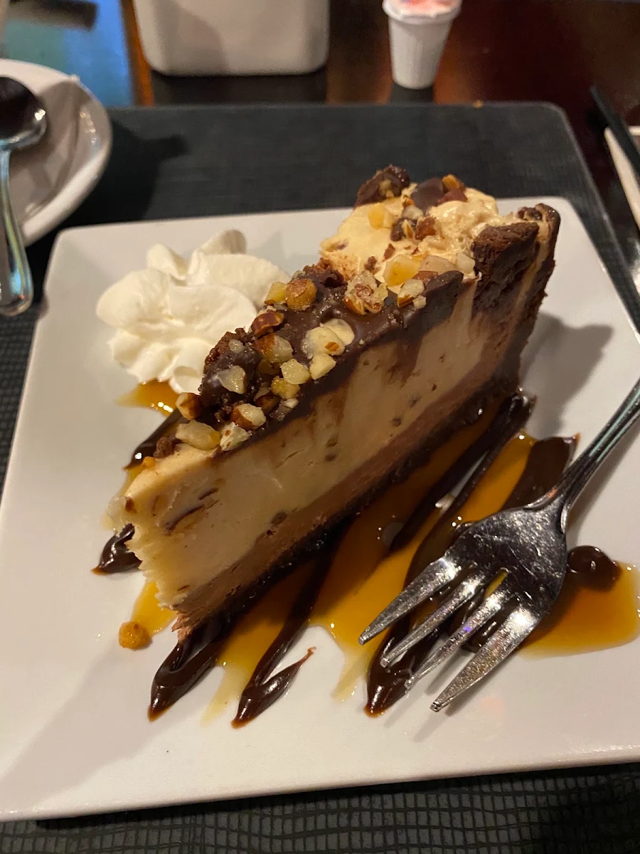 Peanut Butter Fudge Cheesecake