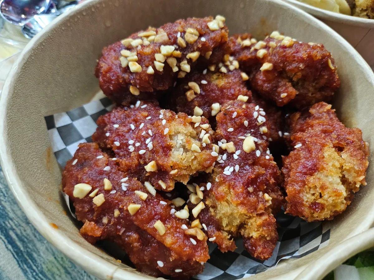 Gochujang Wing Bomb