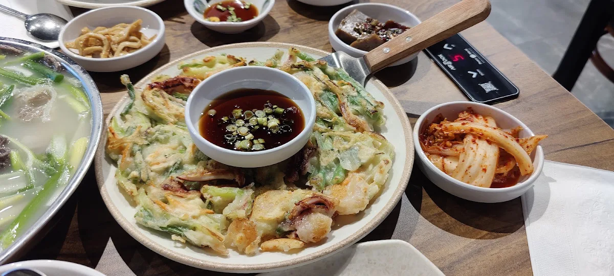haemul-pajeon 해물파전