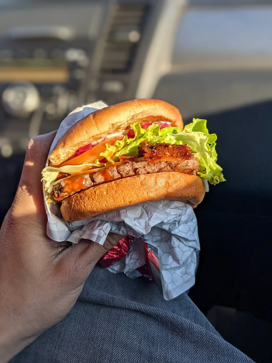 Bacon Cheeseburger blt