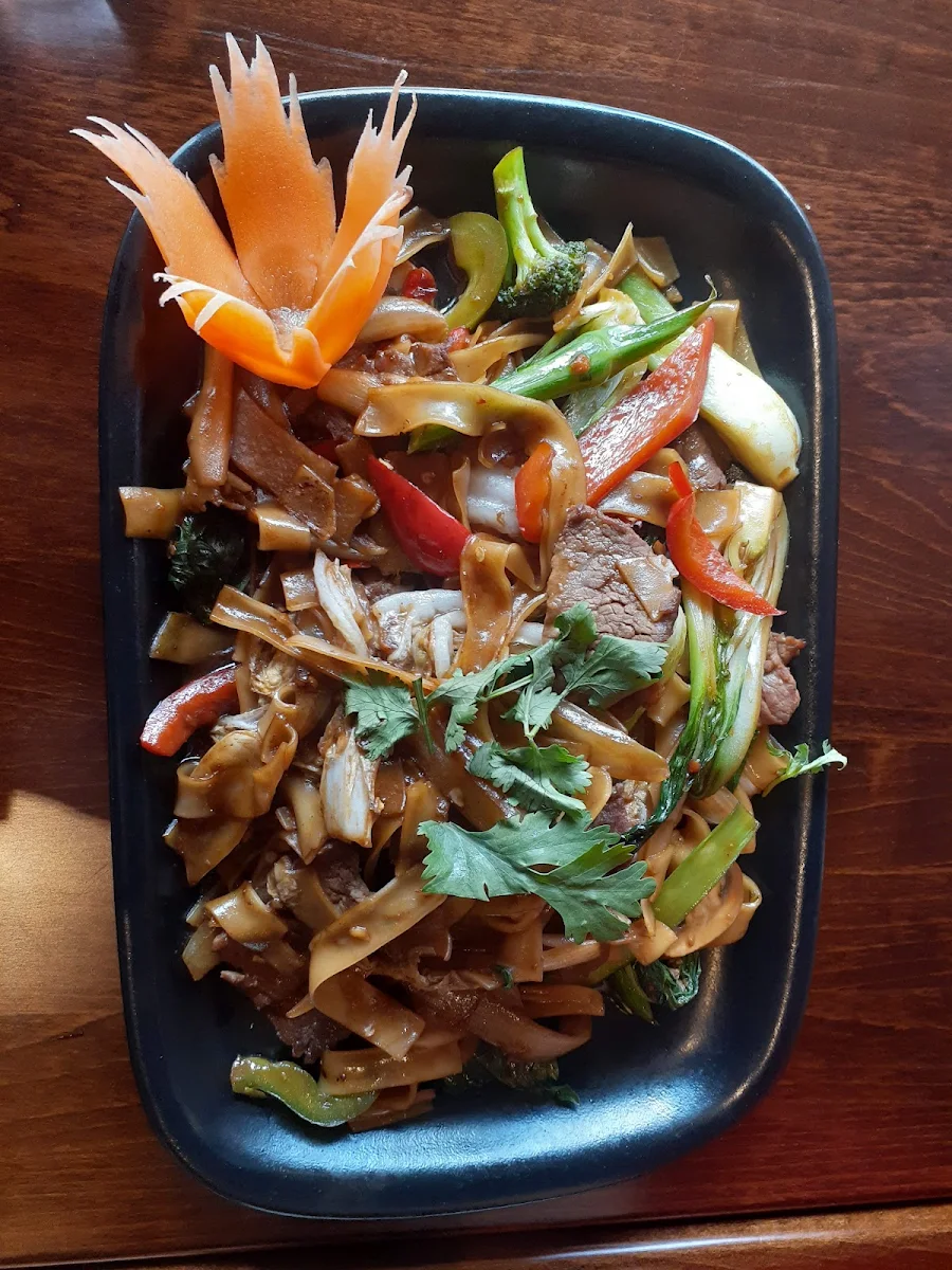 Pad Kee Mow