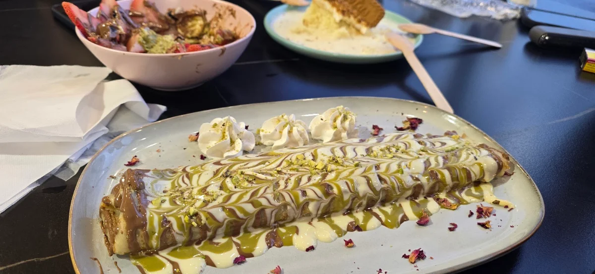 Dubia Chocolate Crepe