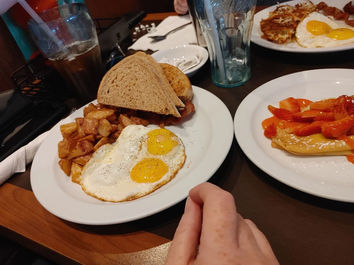 Bacon Eggs and Hash