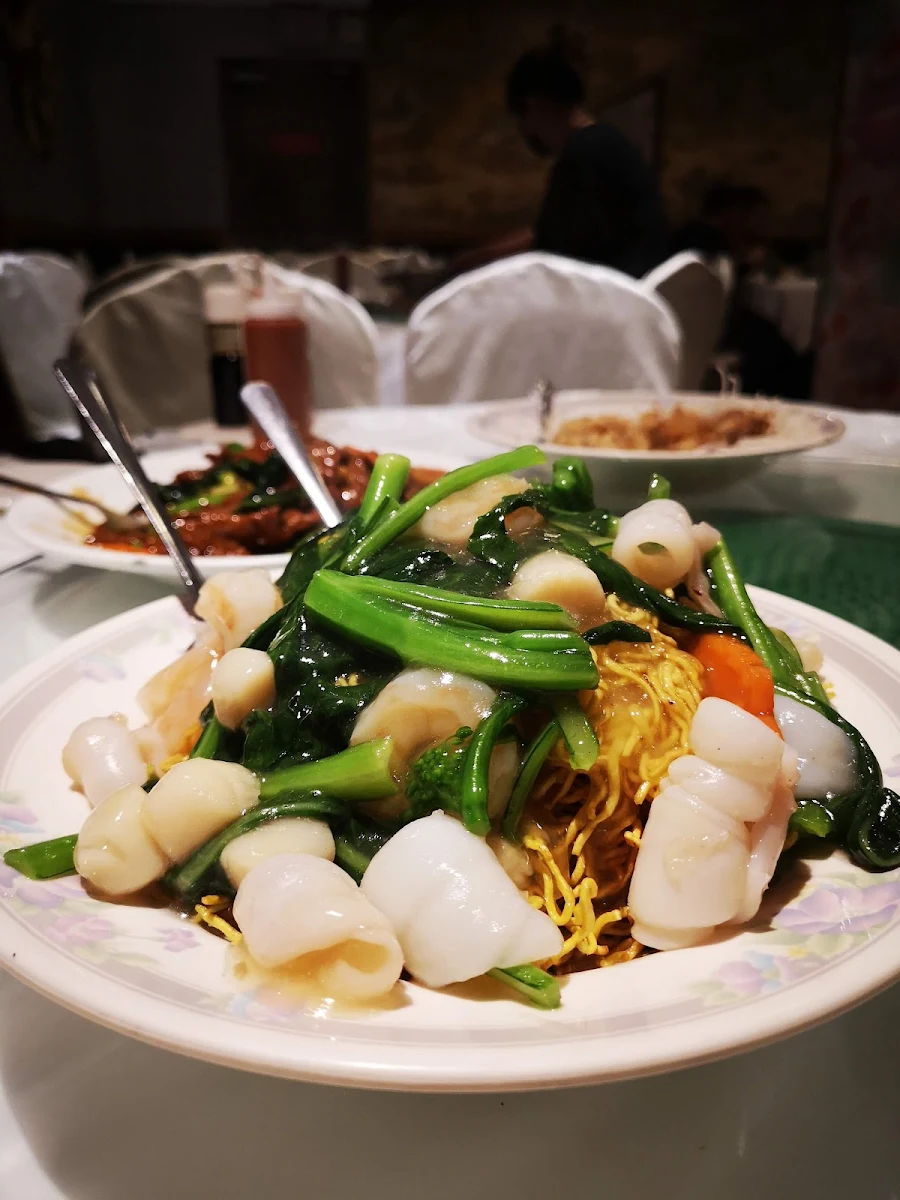 Seafoof Chow Mein