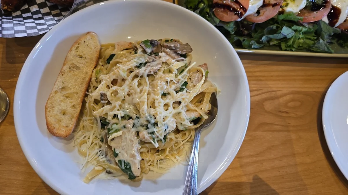 Chicken Alfredo Pasta