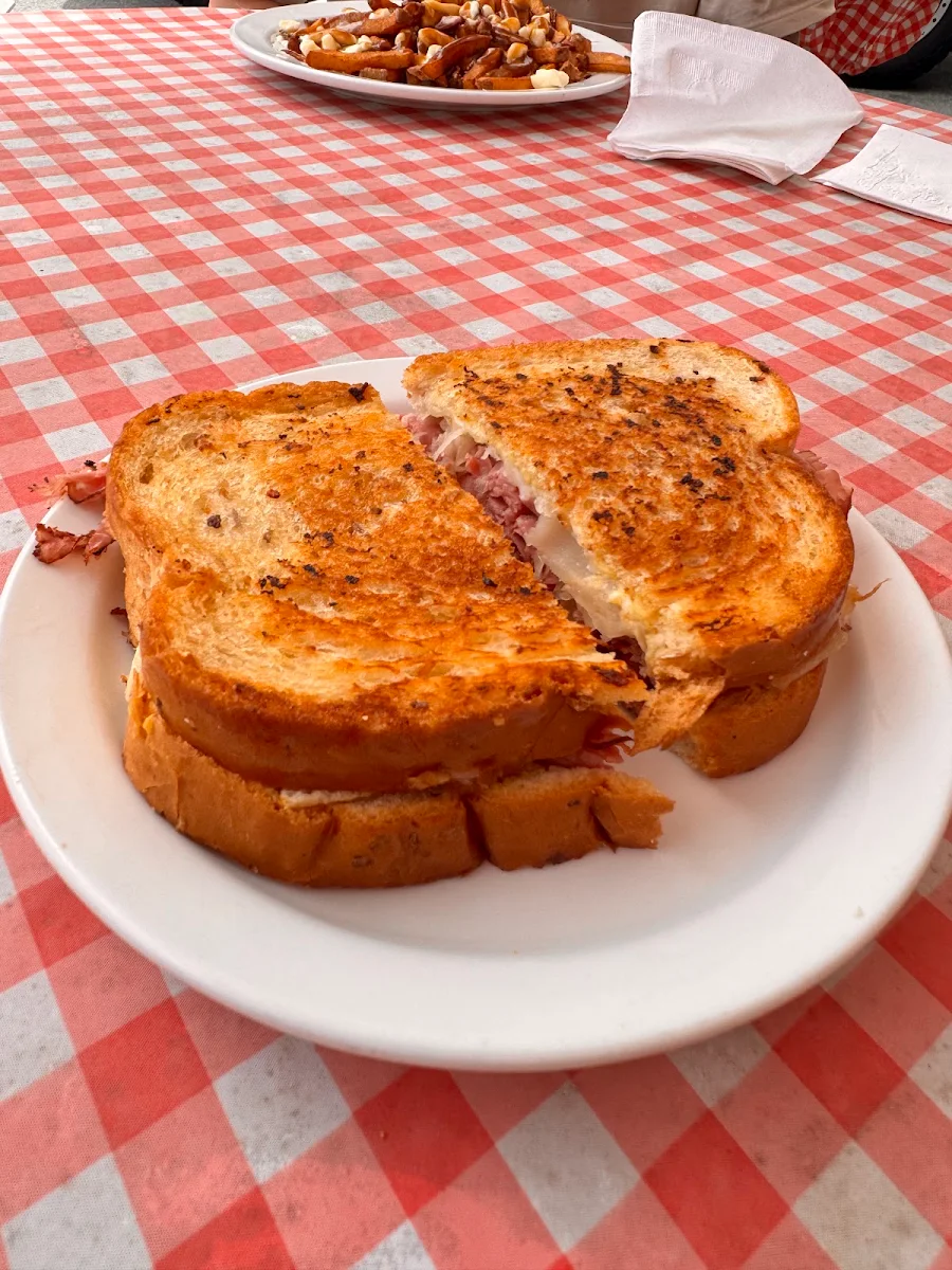 Highlights, Grimm's Gourmet & Deli Ltd & Brooklyn's Pizza