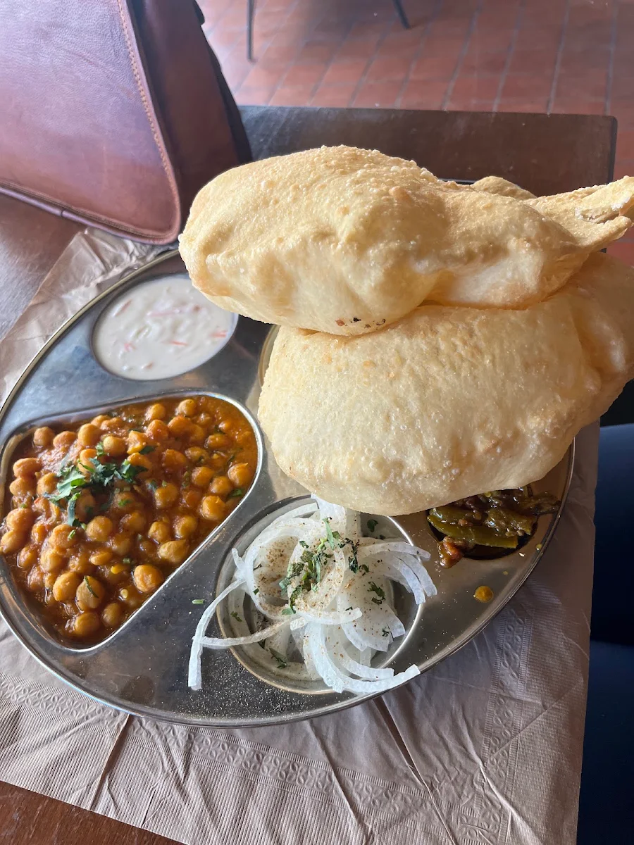 Chana Bhatura