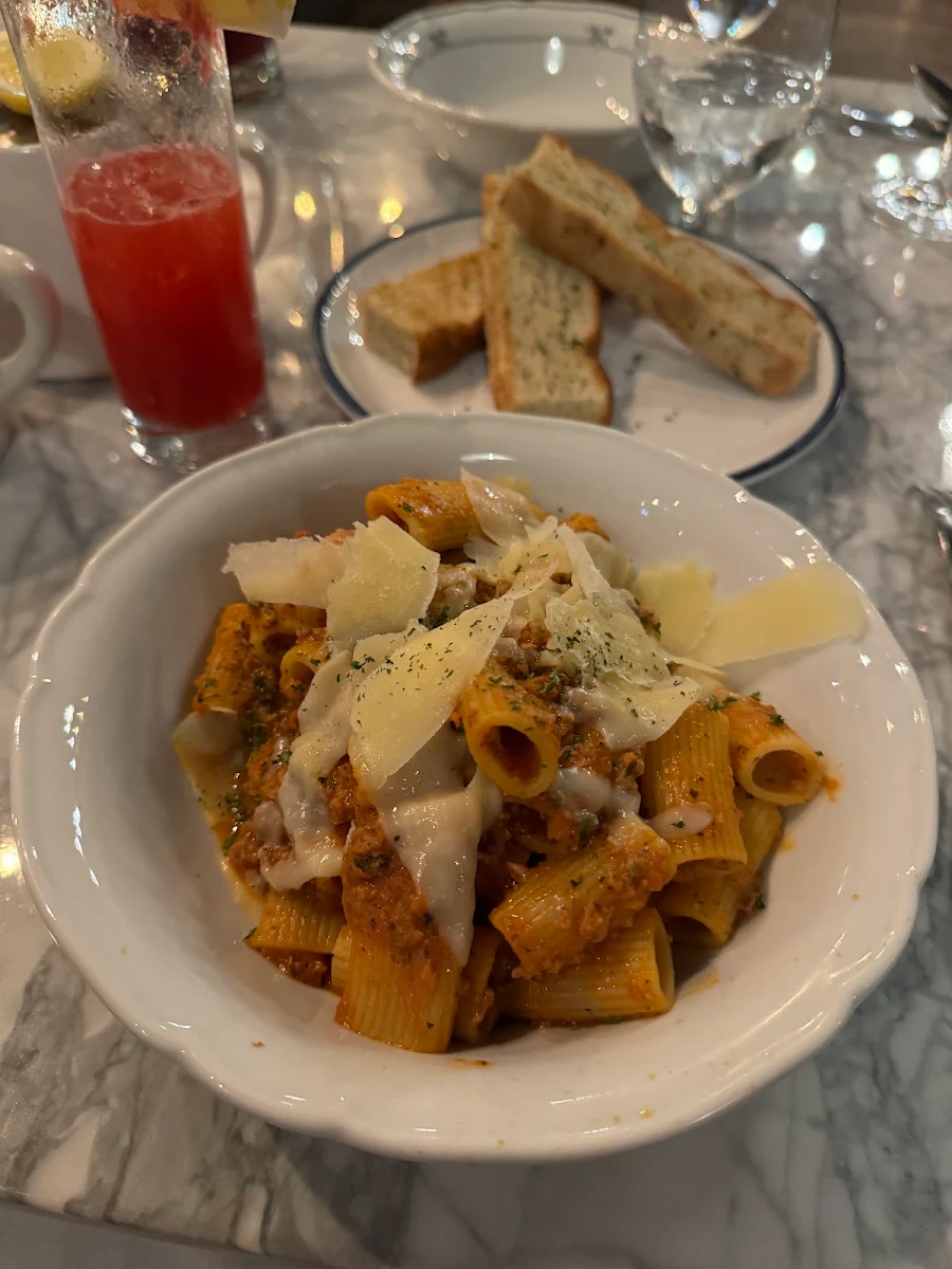 Rigatoni Bolognese