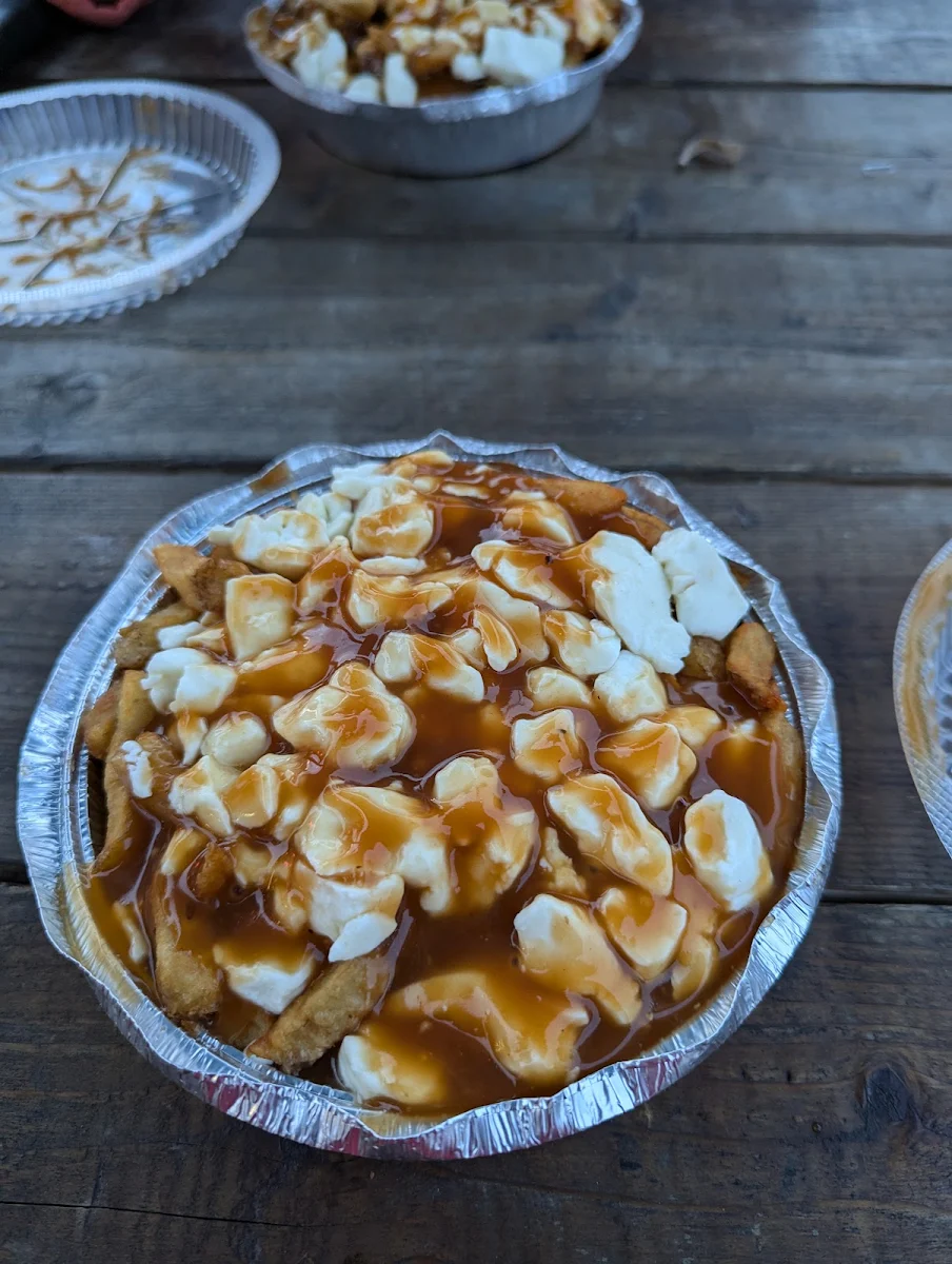 Poutine, Cantine Chez Boguette