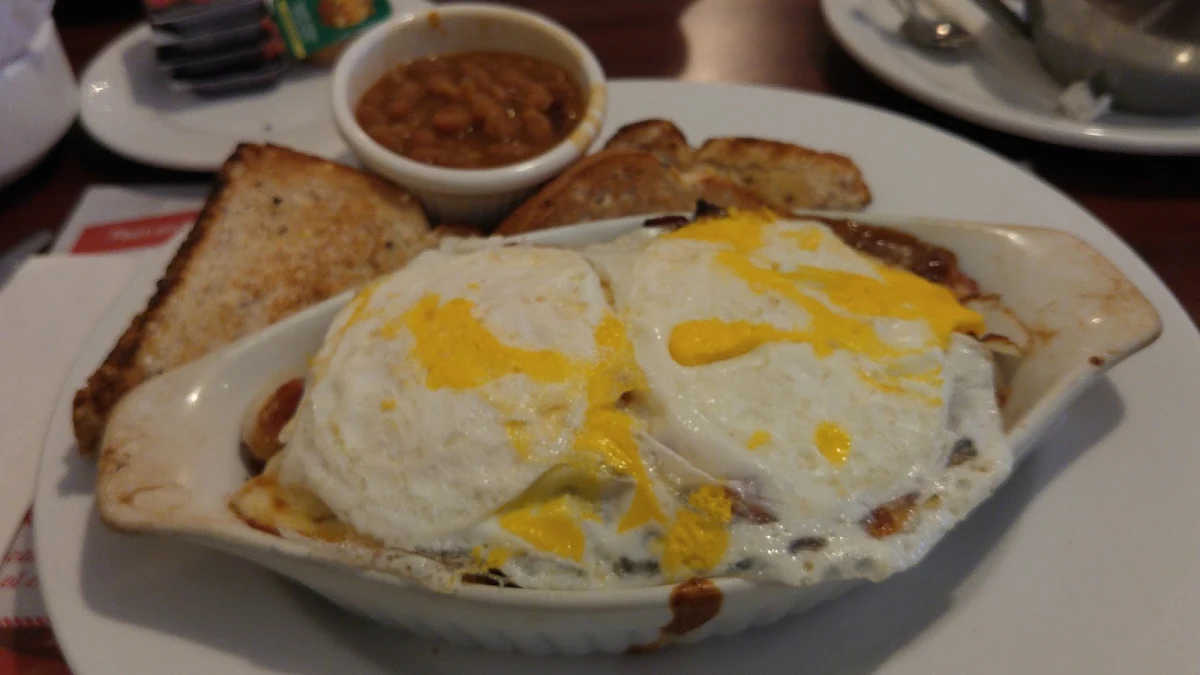 Paysanne Poutine Déjeuner Breakfast Poutine Skillet