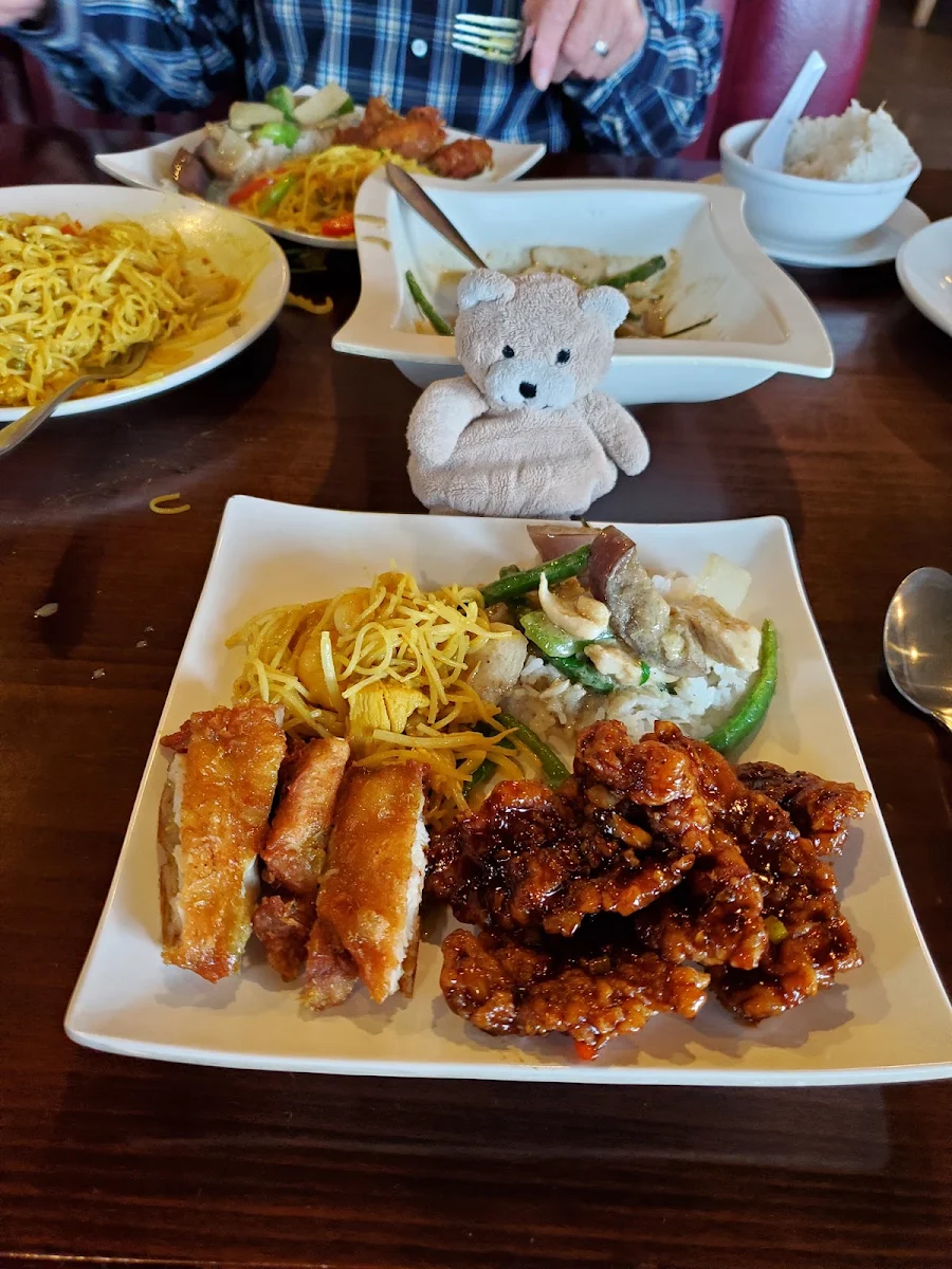 Hainanese Crispy Chicken Half