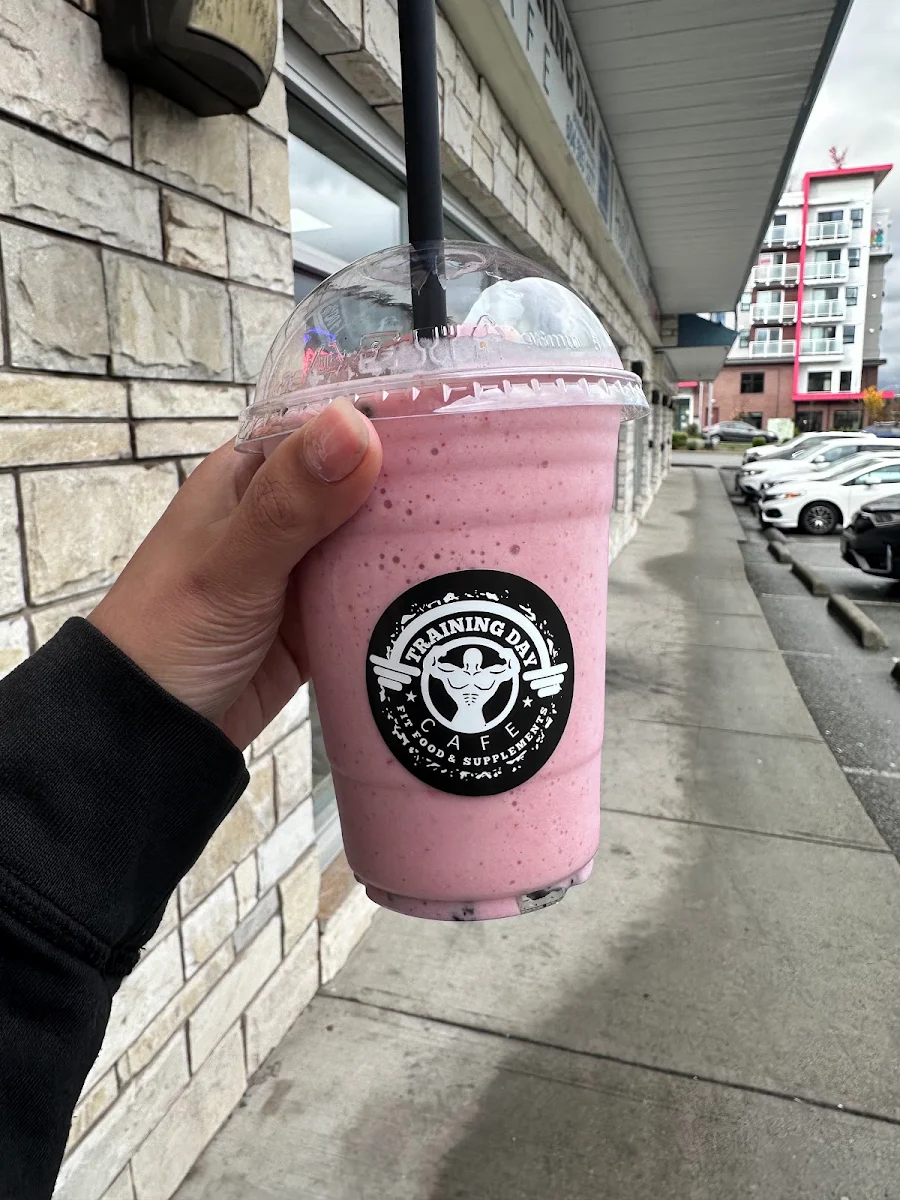 Very Berry with a Twist Shake Shake