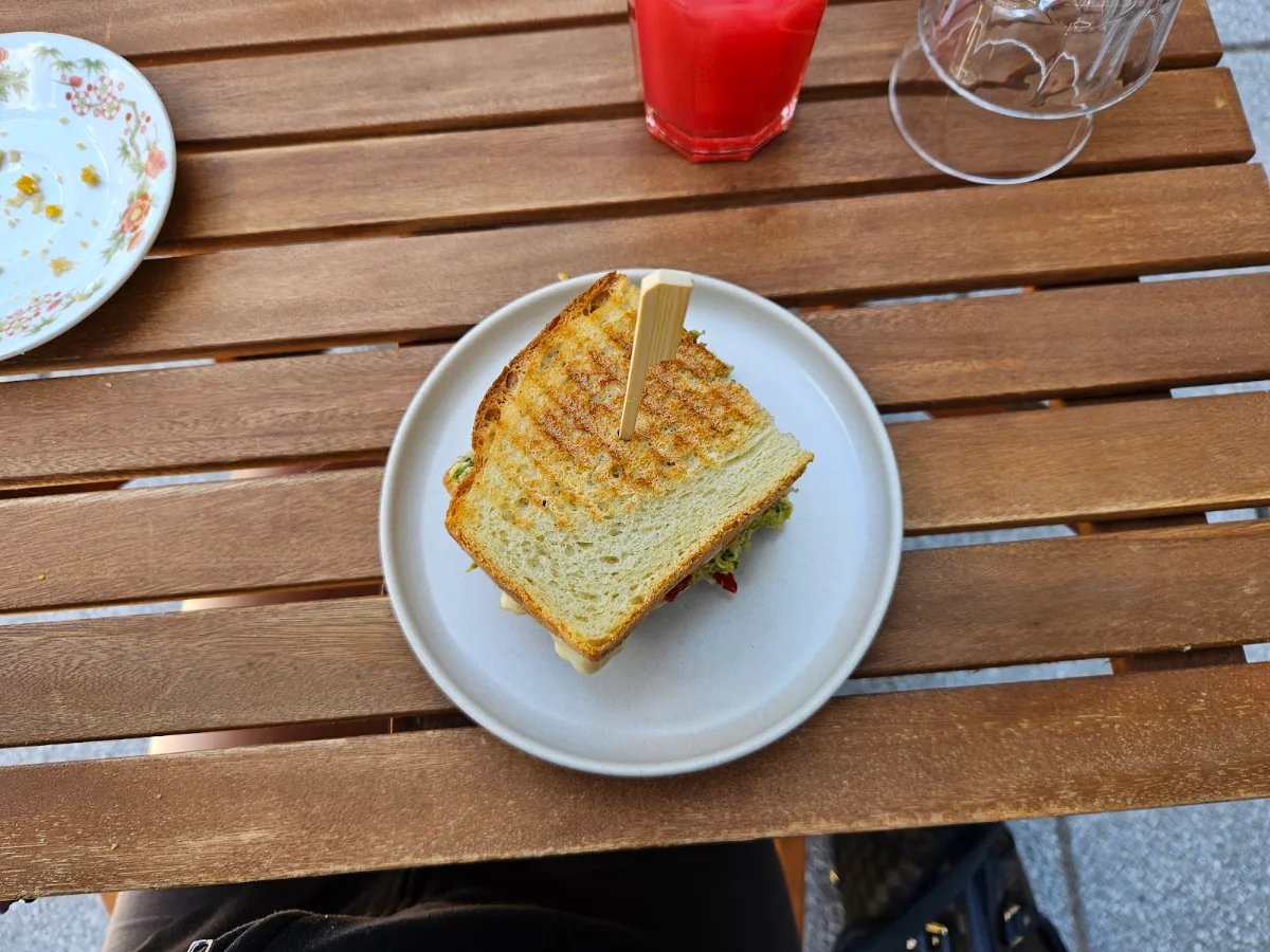 Grill Cheese Poulet Pesto