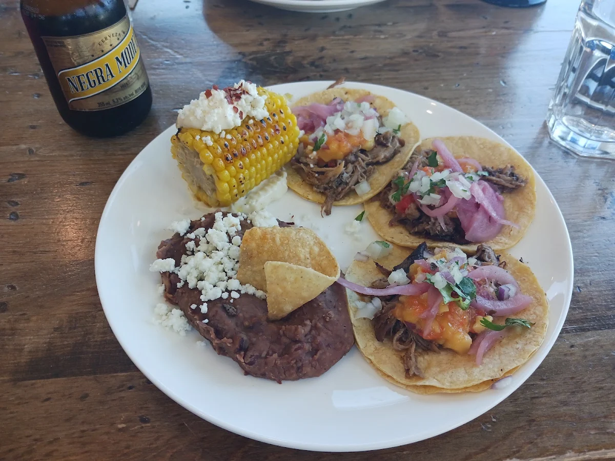 1 Carnitas Taco Extra