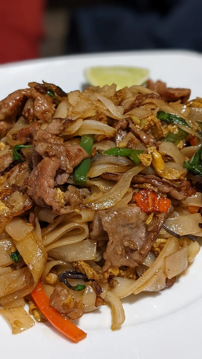 Drunken Noodle Pad Kee Mao