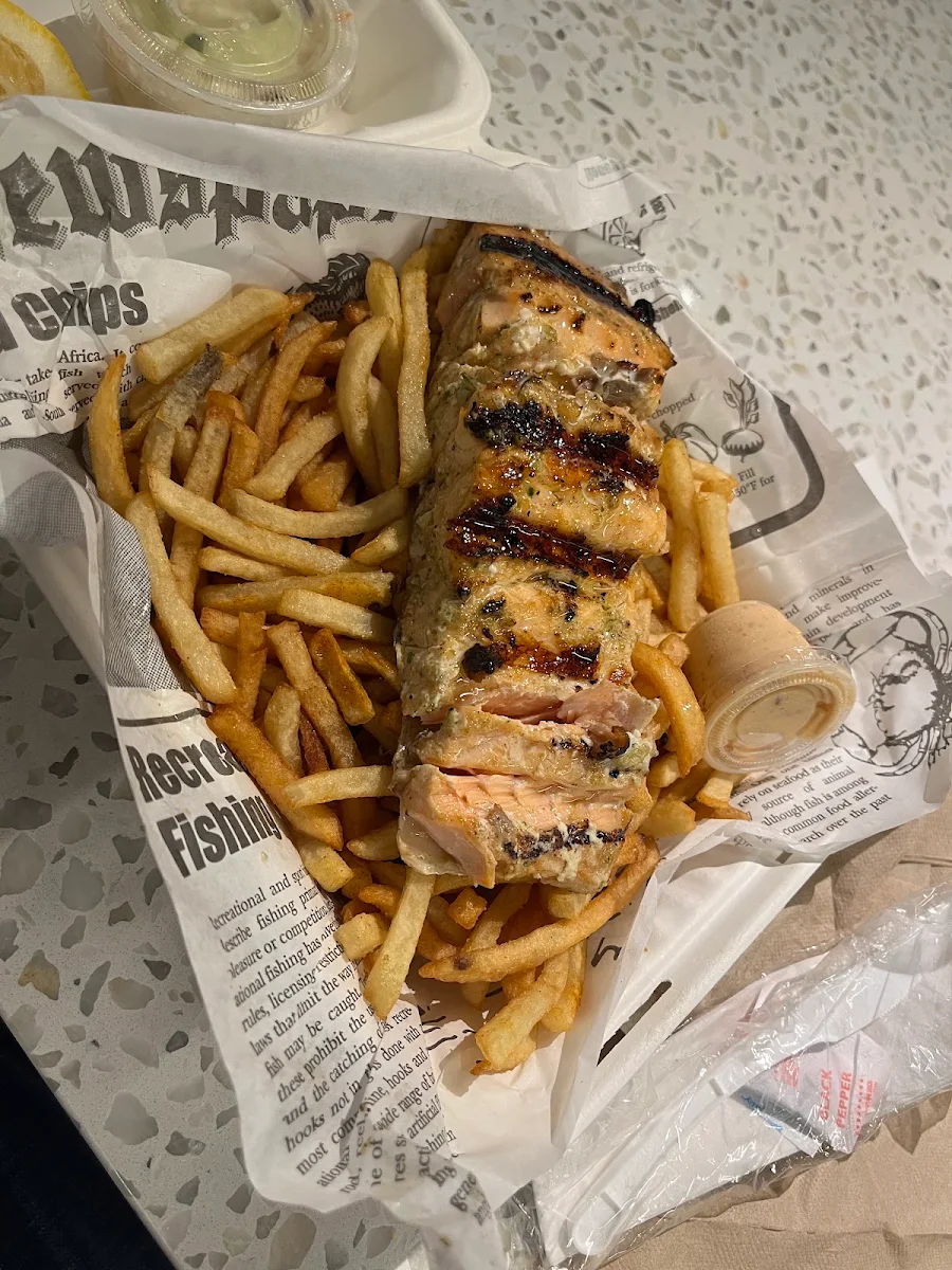 Grilled Salmon French Fries