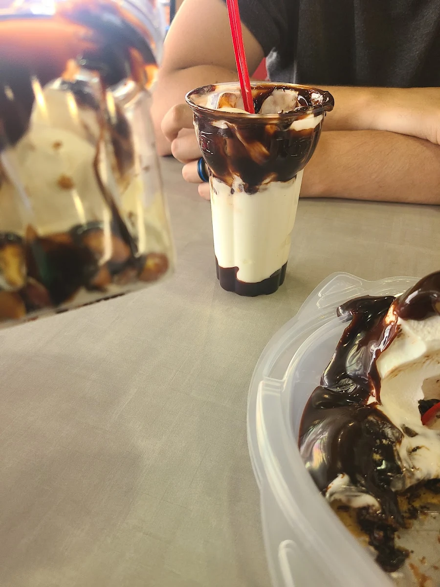 Peanut Buster Parfait