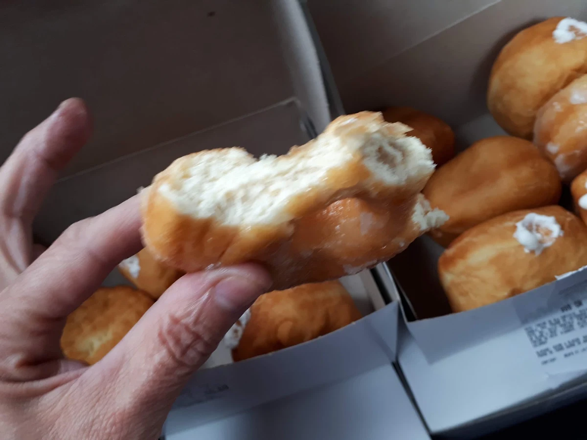 Beigne Fourré À la Crème