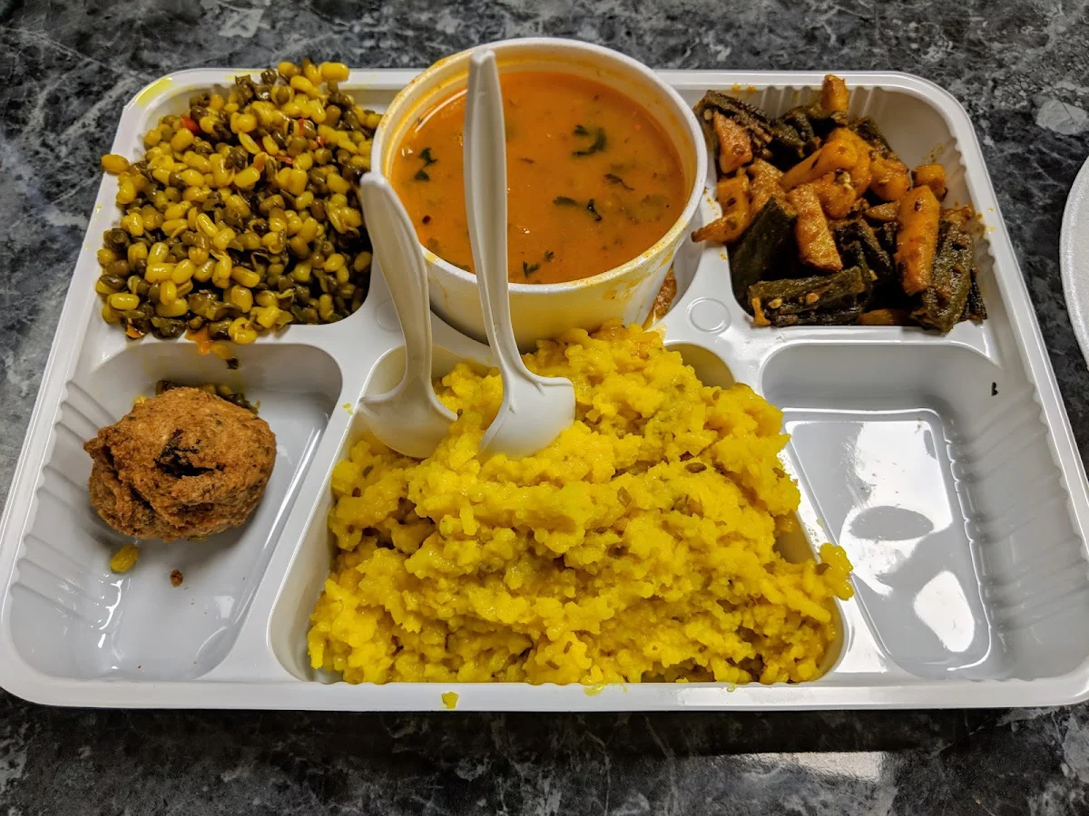 Gujarati Thali, Shriji Catering And Takeout