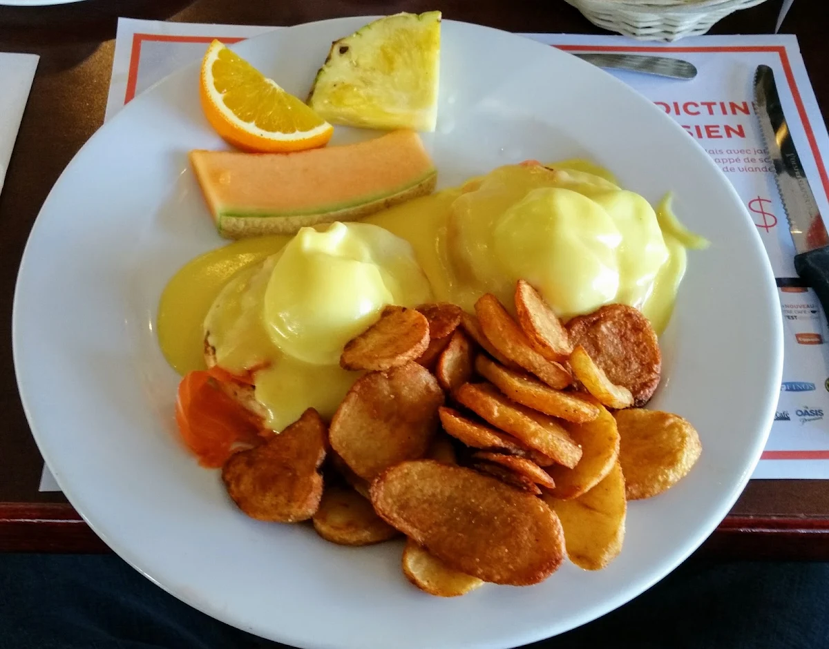 Smoked Salmon on English Muffin