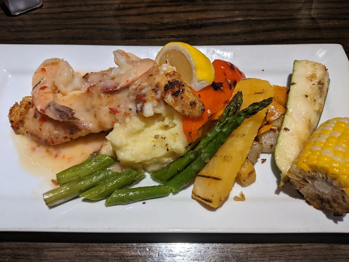 Red Snapper with Shrimp and Veggies