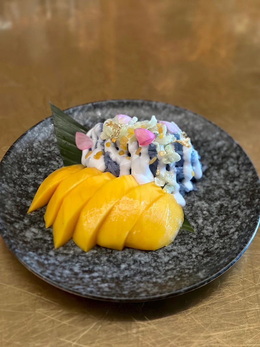 Butterfly Pea Mango Sticky Rice