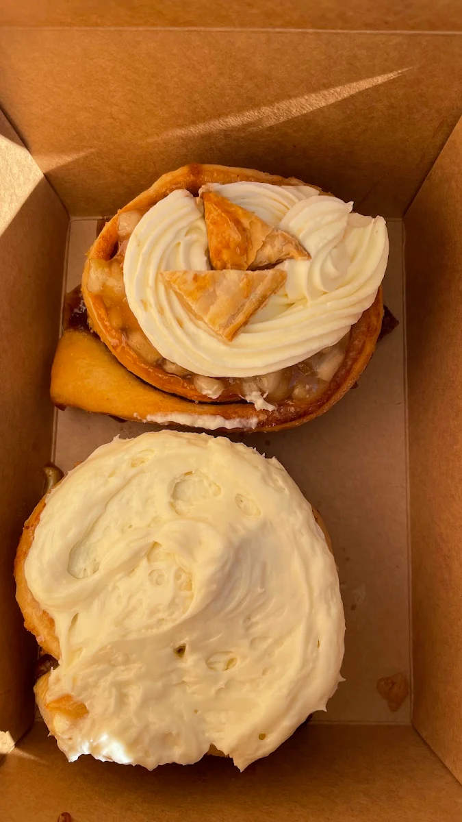 Apple Pie & Cream