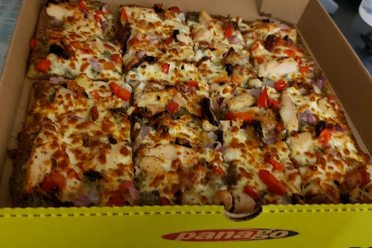 Gluten Free Pesto Chicken Pizza