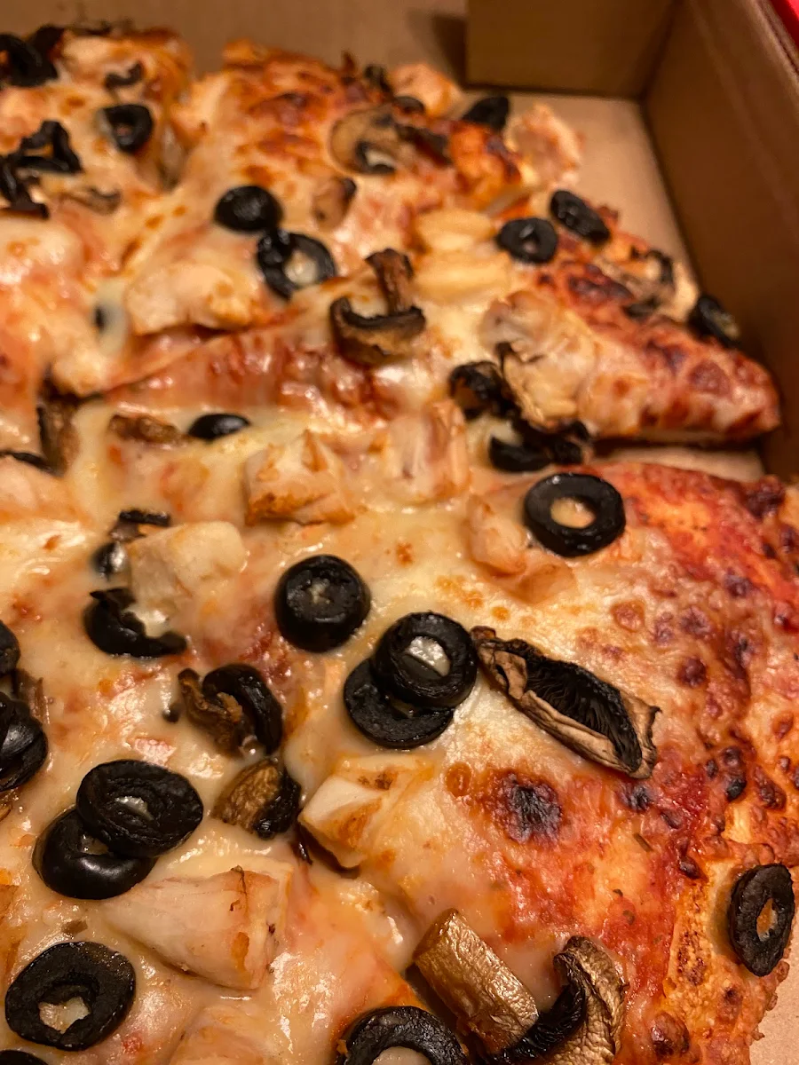 Chicken Shrimp Mushrooms Black Olives