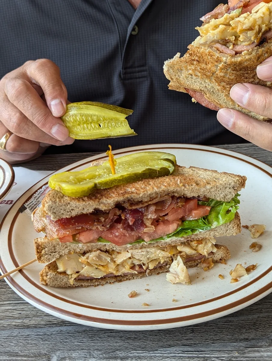 Highlights, Chicken Chef Neepawa