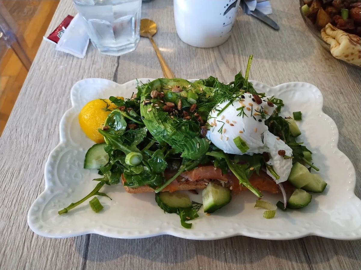 Avocado Smoked Salmon