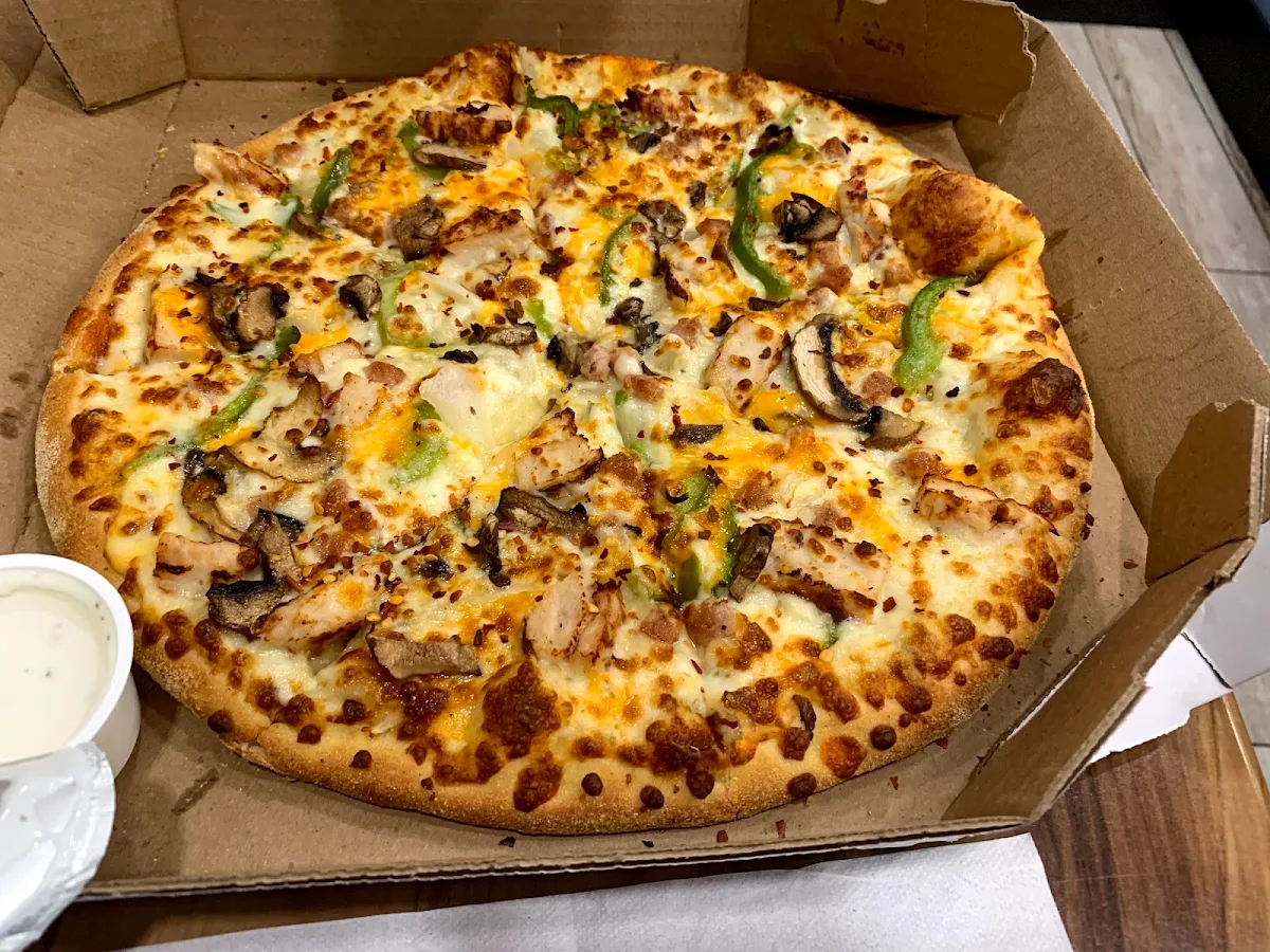 Chicken Thin Crust Pizza Margherita