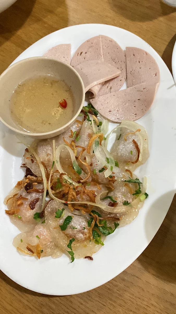 Bánh Cuốn Chả Lụa, Song Huong Restaurant