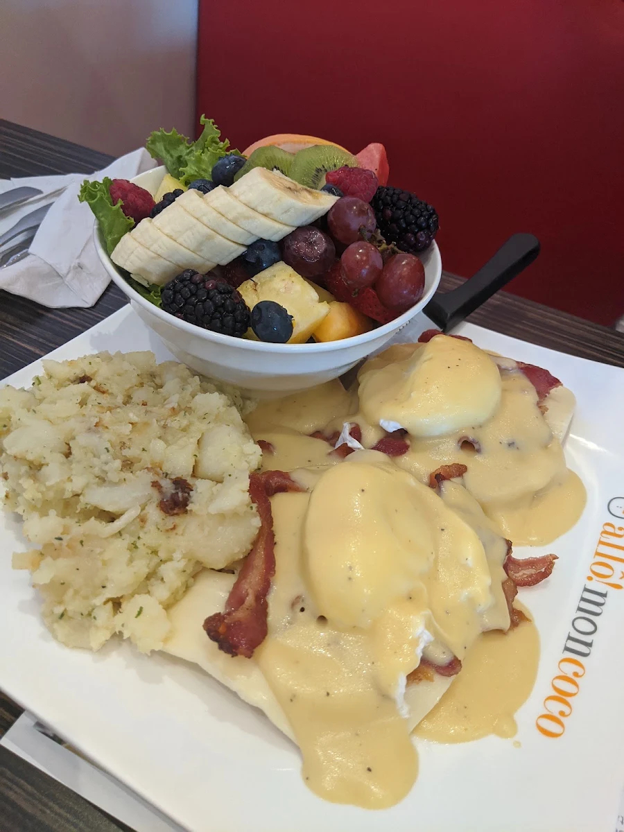 Bacon Eggs Benedict