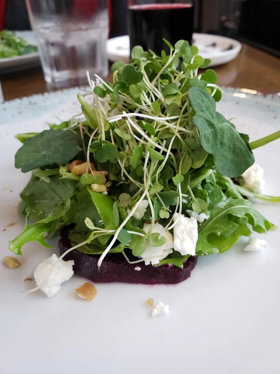Arugula Beet Goat Cheese