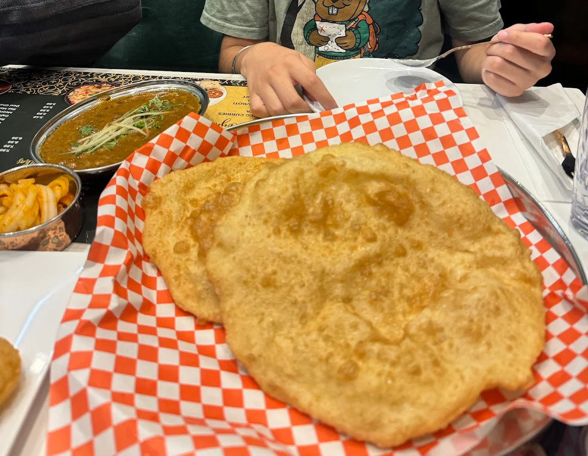 Cholle Bhatura