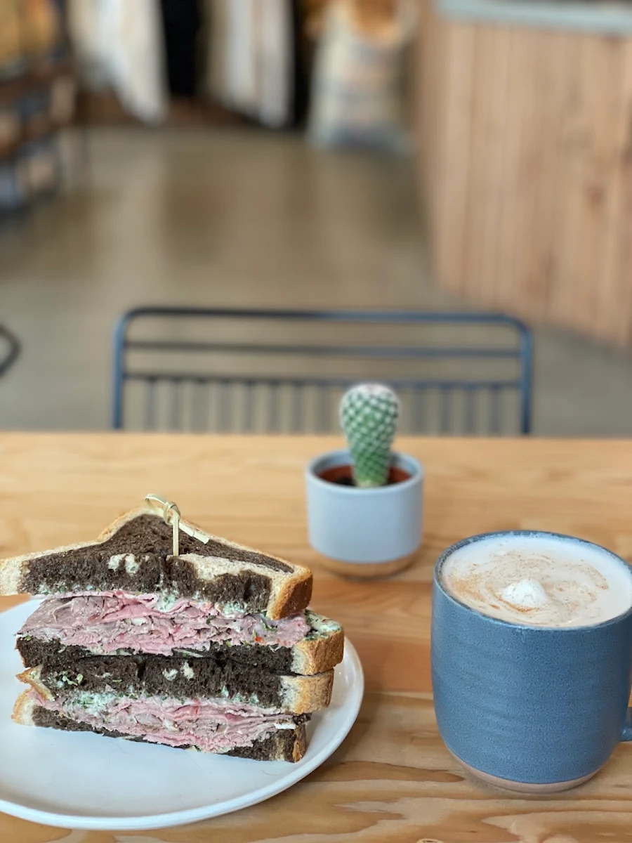 Deli Roast Beef Sandwich
