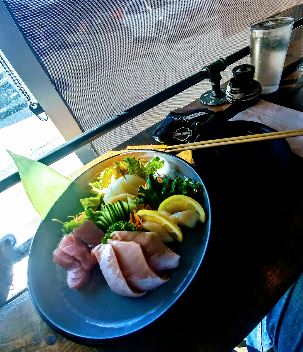 Sashimi Deluxe