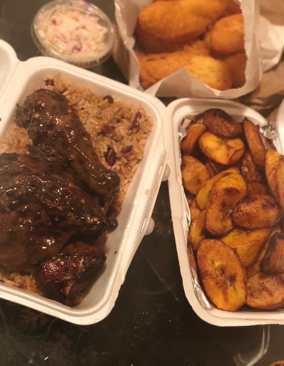 Coco Bread & Jerk Pork