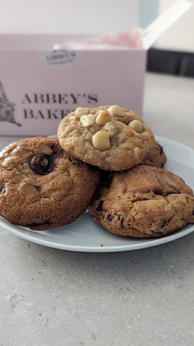 Macadamia Nut Cookie