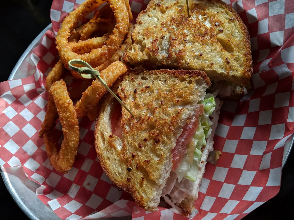 Highlights, Chuck’s Roadhouse Bar and Grill