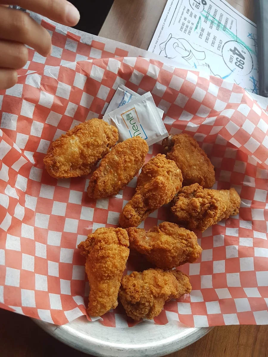 Wings, Chuck’s Roadhouse Bar and Grill