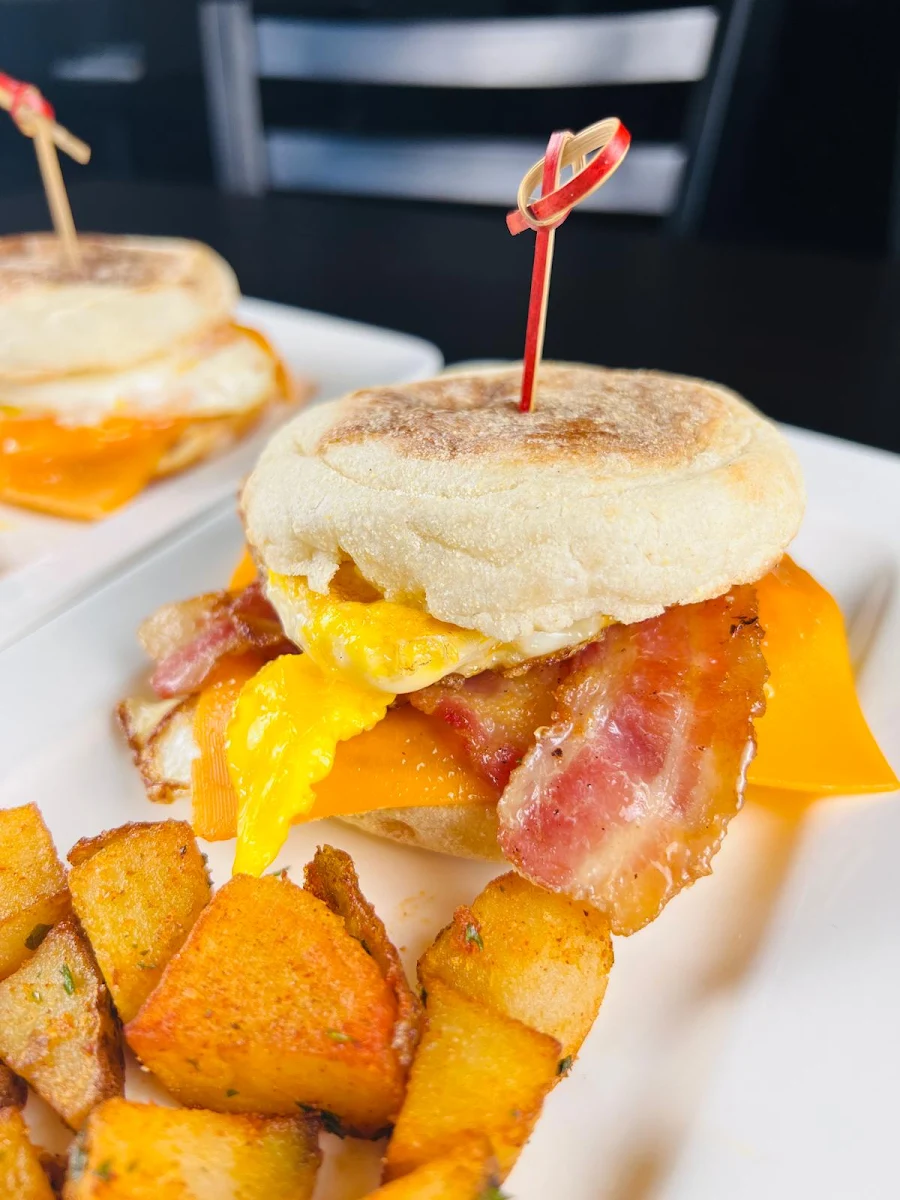 Egg Cheddar Cheese & Bacon