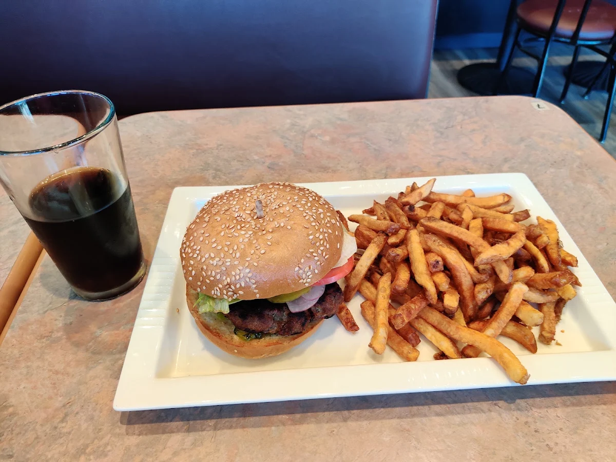 8 Oz Burger Combo