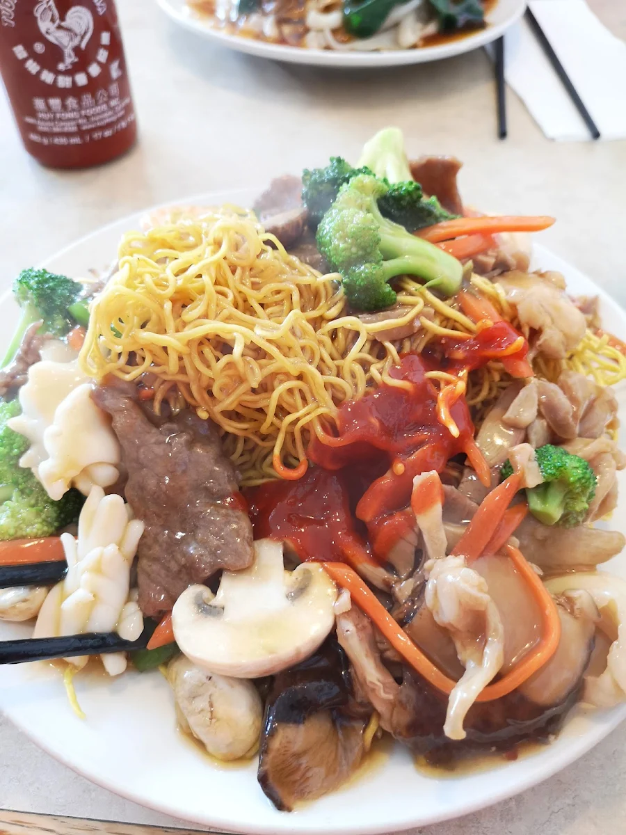 Cantonese Chow Mein