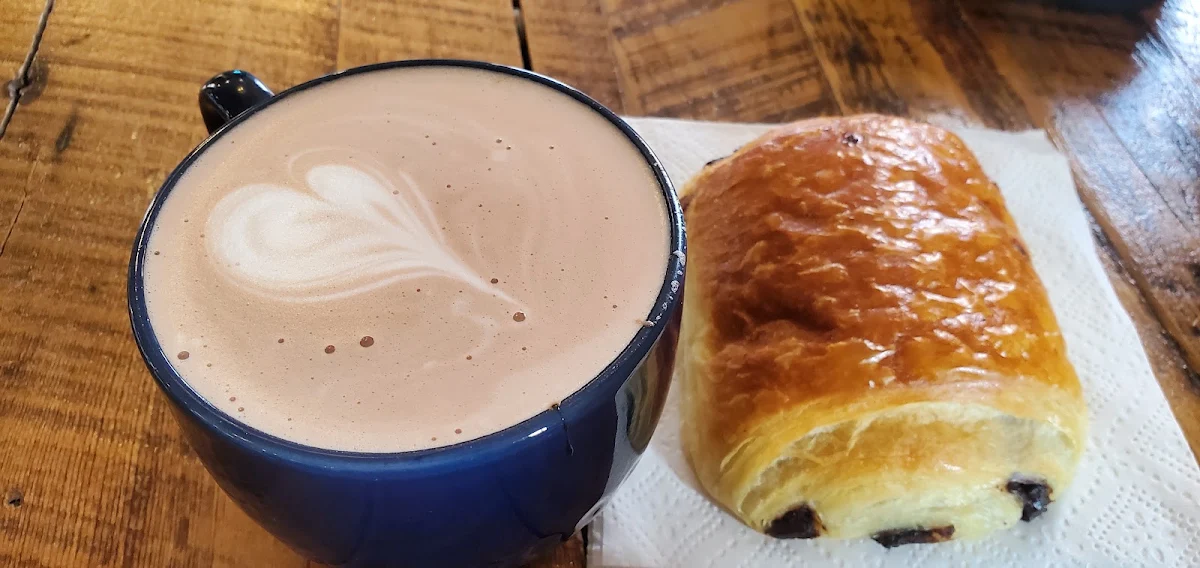 Hot Chocolate & Chocolatine