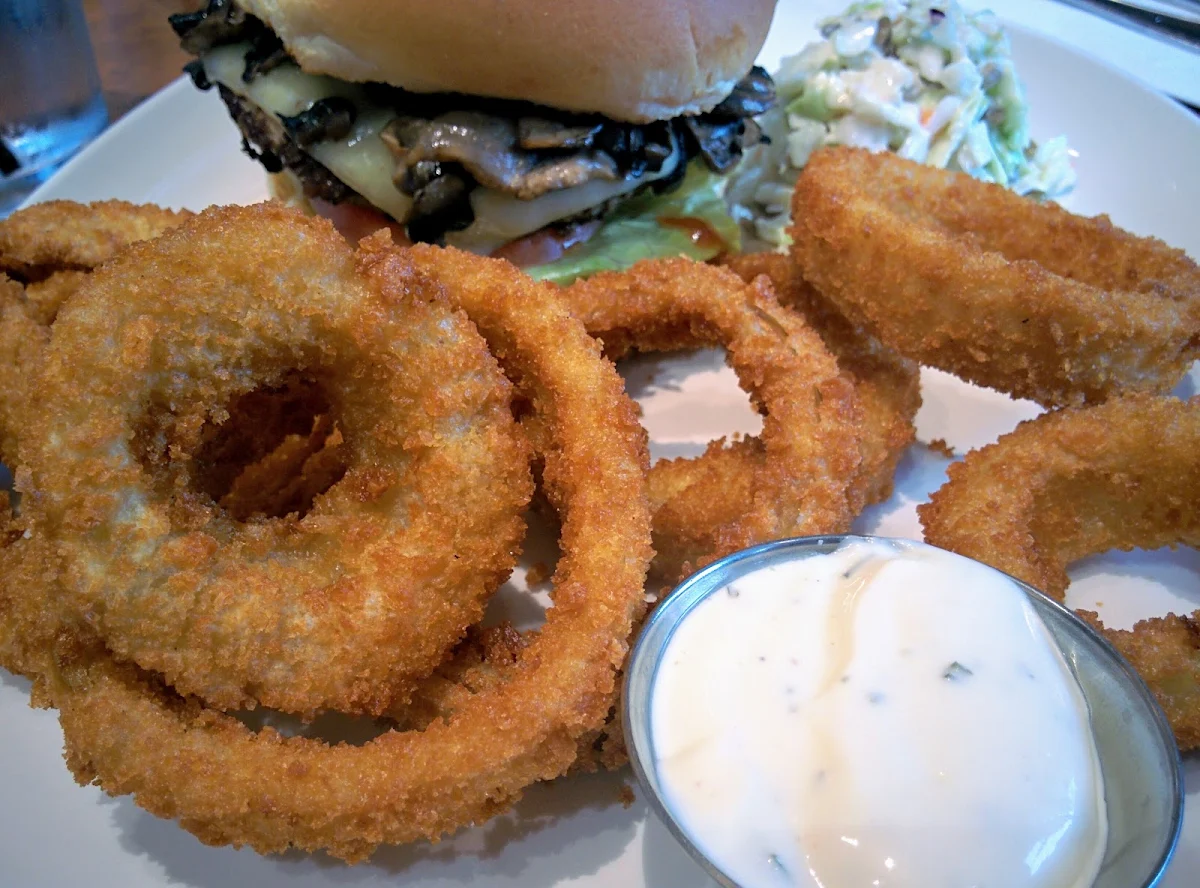 Monty Mushroom Bigger Burger with Onion Rings